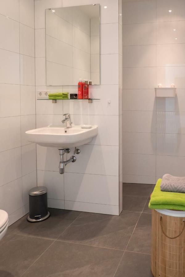 Studio South Beach With Garden And Free Parking ซานด์โวร์ต ภายนอก รูปภาพ