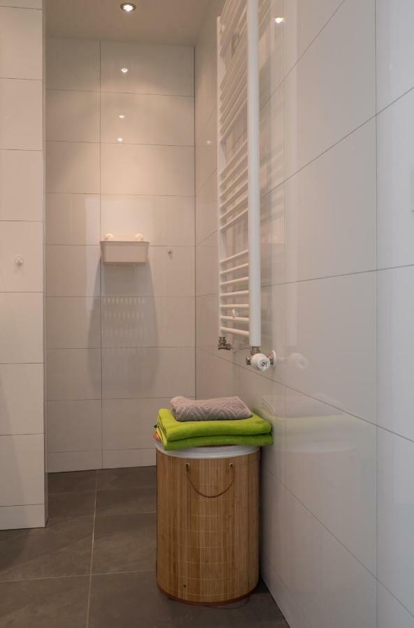 Studio South Beach With Garden And Free Parking ซานด์โวร์ต ภายนอก รูปภาพ