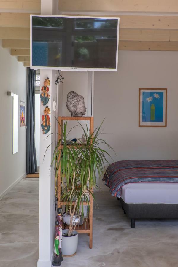 Studio South Beach With Garden And Free Parking ซานด์โวร์ต ภายนอก รูปภาพ